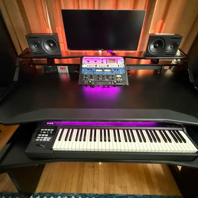 studio desk Dominator Series Workstation 2020's - Black High Gloss image 2