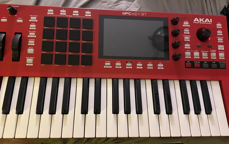 Akai MPC Key 37 Standalone Workstation Synthesizer
