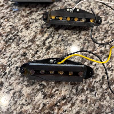 Fender Stratocaster MIM 2015-2017 Stock Pickups image 2