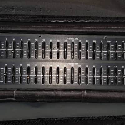 dbx 231 Dual Channel 31-Band EQ Rack | Reverb