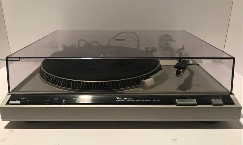 Technics SL-220 Silver vintage belt drive auto return turntable with Audio Technica AT-247E stylus image 1