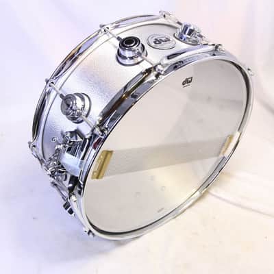 DW DW-CA7 1455SD/ALUMI/C 14x5.5-inch Cast Aluminum Snare Drum (08/12) image 7