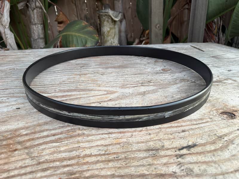 Ludwig 22" Black Oyster Pearl Basss Drum Hoop - Original Inlay image 1