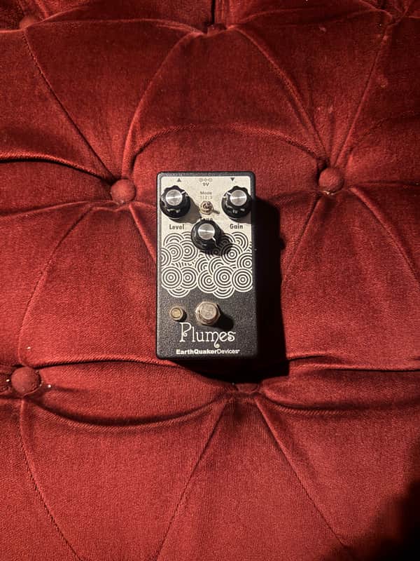 EarthQuaker Devices Plumes Small Signal Shredder