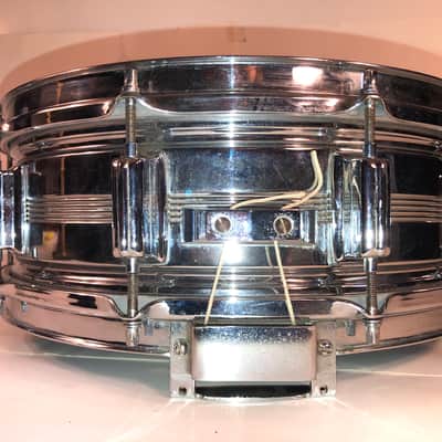 Rogers "5-Line" Dyna-Sonic 5x14" Brass Snare Drum with "Beavertail" Lugs 1967 - 1974 - Chrome image 5