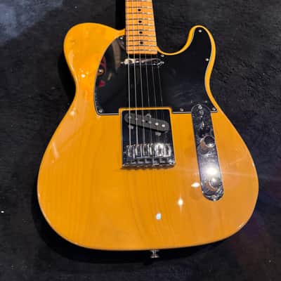 Fender Player Telecaster with Maple Fretboard Butterscotch Blonde image 2