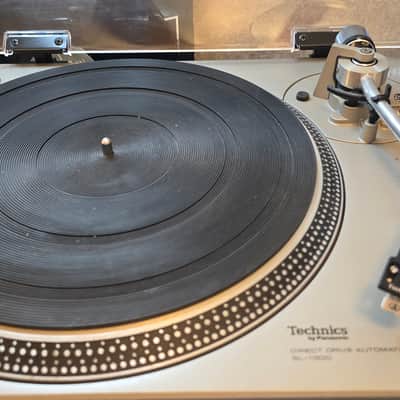 Technics SL-1300 Direct Drive Automatic Player System Turntable 1974 - 1978 - Silver image 3