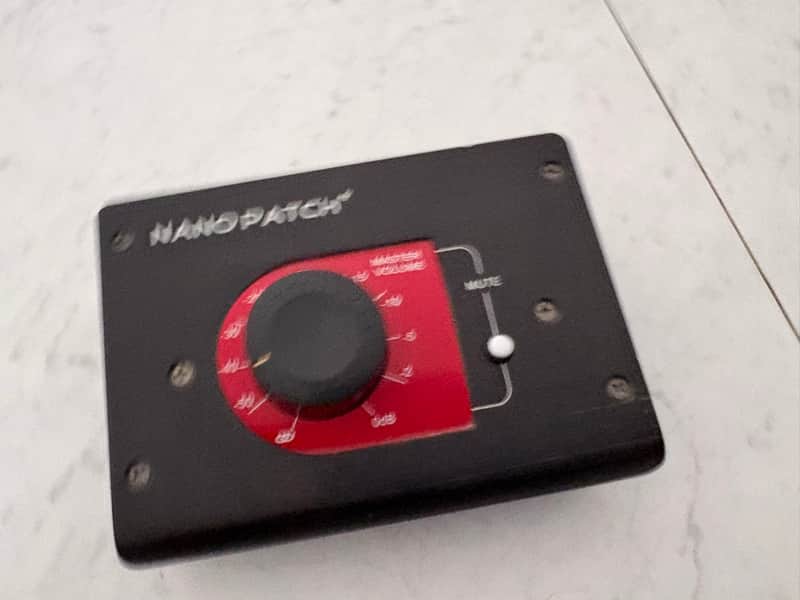 JBL Nano Patch+ Compact 2-Channel Passive Volume Controller 2010s - Black/Red image 1