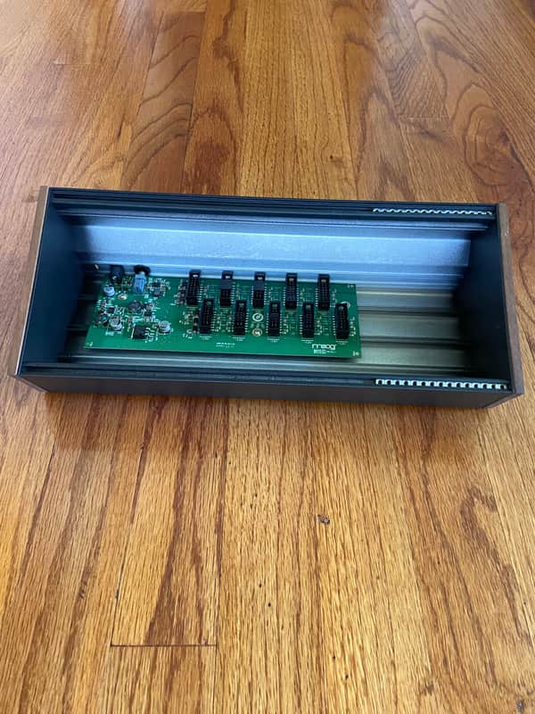 Moog 60HP Powered Eurorack Case