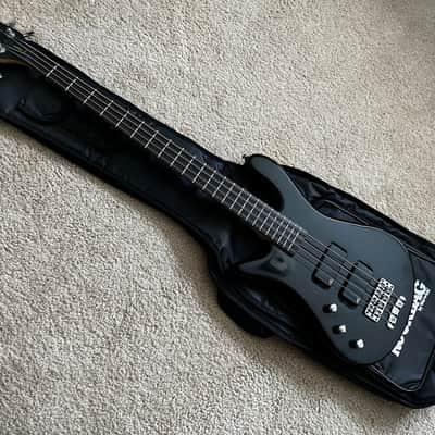 LEFT HANDED WARWICK STREAMER ROCK BASS LEFTY WITH GIG BAG DOUBLE HUMBUCKERS image 1