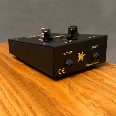 Electro-Harmonix Big Muff Pi Russian Black Fuzz Pedal - DISCONTINUED image 4