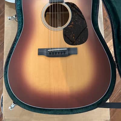 Martin  D-18 Satin Amberburst - 4lbs. 3.6oz /s#2816760 image 2