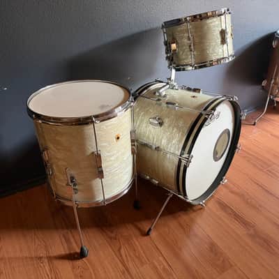 Ludwig Club Date 12/14/20 1967 Keystone White Marine Pearl image 2