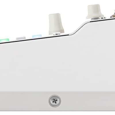 Yamaha MGX12 18-Channel Digital Mixer & Dual USB-C Audio Interface, White image 4