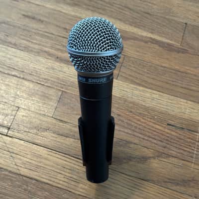 Shure SM58 Handheld Cardioid Dynamic Microphone with Clip and Pouch. image 5