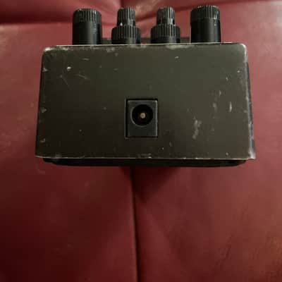 Boss MT-2 Metal Zone  Eq Distortion Effects Pedal image 8