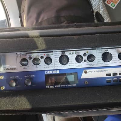 TC Electronic M300 Dual Engine Effects Processor 2000s - Silver image 1