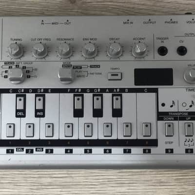 Roland TB-03