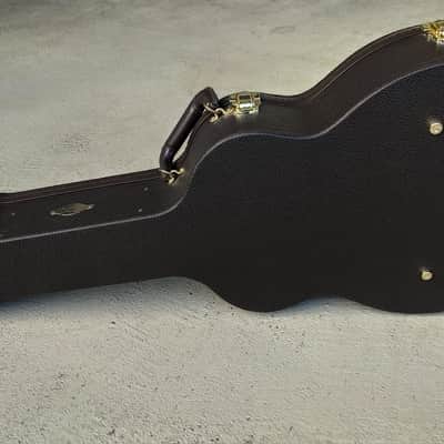 Taylor Deluxe Hardshell Grand Auditorium Case image 3