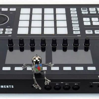 Native Instruments MASCHINE Studio + Software 2.0 + Neuwertig + OVP + Garantie image 6