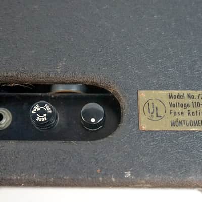 Awesome Airline, Supro/Valco 7214 Amp In Case - Rare And Complete image 7