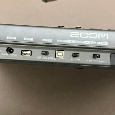 Zoom LiveTrak L-12 Digital Mixer/Recorder image 2