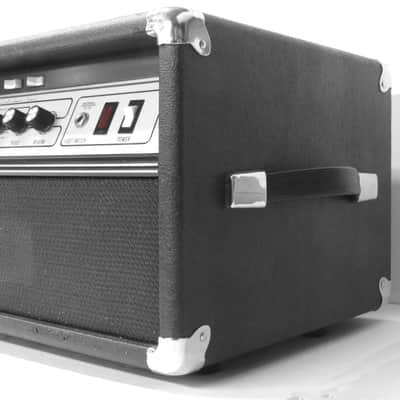 NEW 1975 AMPEG V9 AMPLIFIER NEAR MINT LOW HOURS JUST SERVICED - MAKE ME AN OFFER! ACTUAL SHIPPING $ image 5