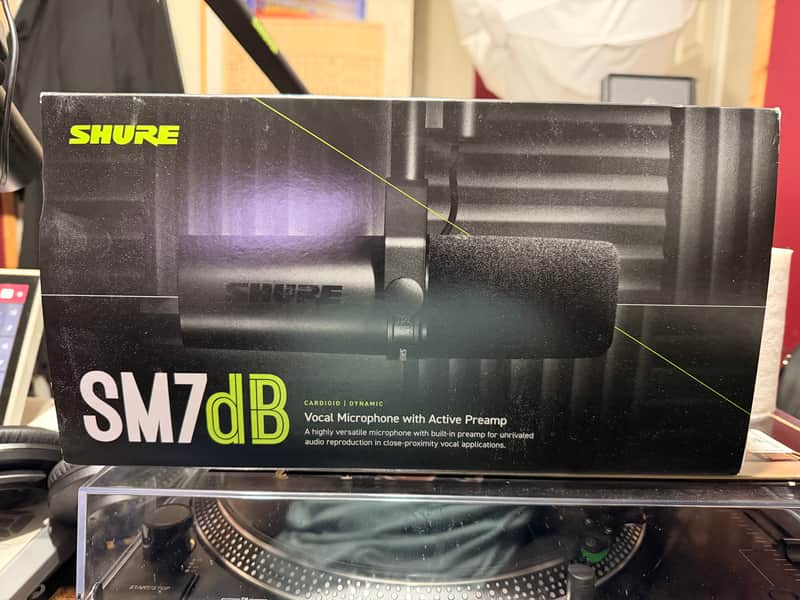 Shure SM7dB Cardioid Dynamic Microphone with Stand image 1