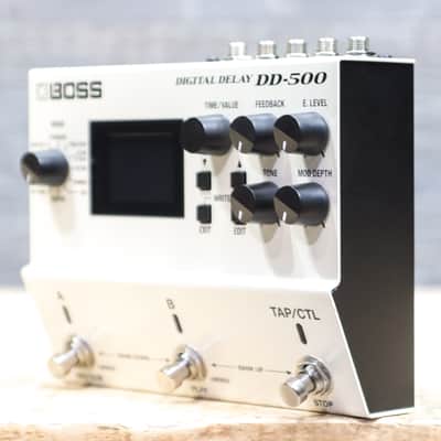 Boss DD-500 Digital Delay 12 Versatile Delay Modes with Looper Effect Pedal image 2