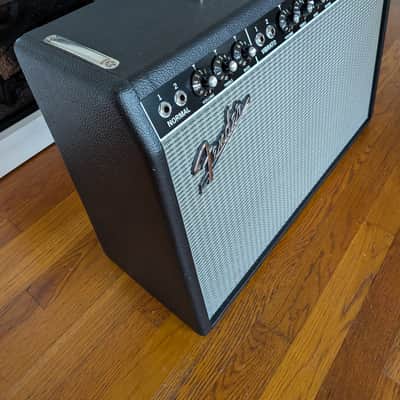 Fender '65 Deluxe Reverb Reissue 22-Watt 1x12" Guitar Combo 1994 - Present - Black image 3
