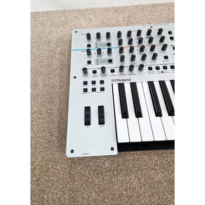 Roland Gaia 2 - Synthesizer Keyboards - Excellent w/ Power Supply image 6