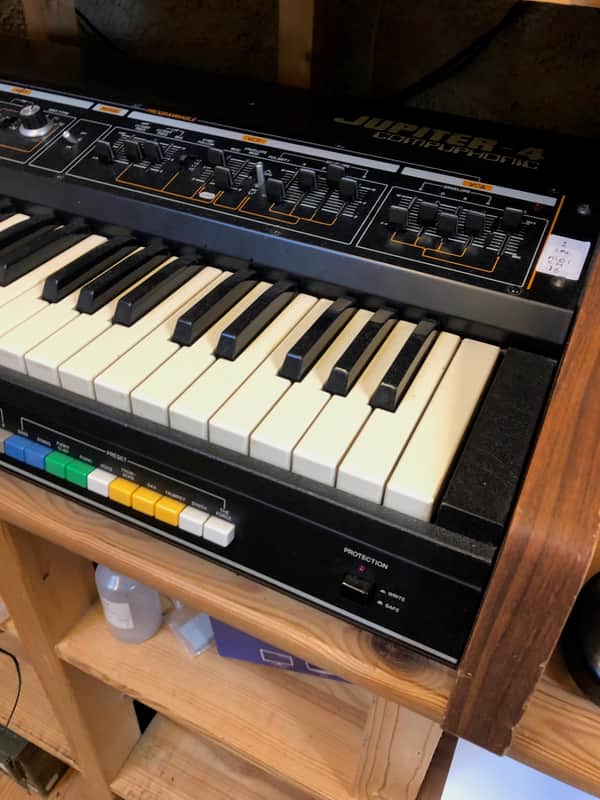 Roland Jupiter 4 49-Key Synthesizer