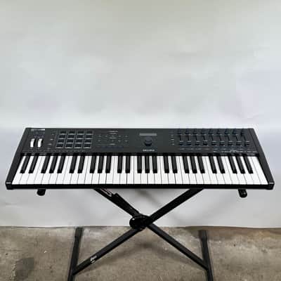 Arturia Keylab 61 MkII MIDI Controller Keyboard image 3