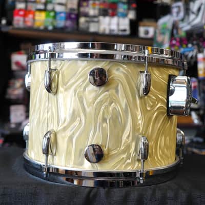 Vintage 1970s Gretsch USA Custom 13" Maple Tom (Stop Sign Badge) - Yellow Satin Flame image 10