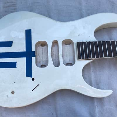 Luthier DIY Jackson 6 string project - unfinished image 3