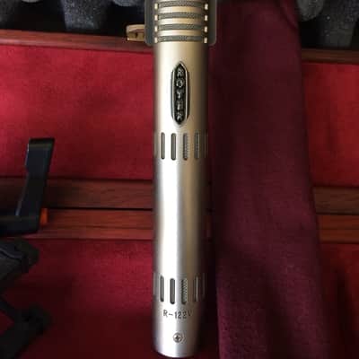 Royer R-122V Vacuum Tube Ribbon Microphone