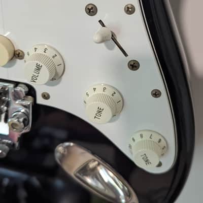 Fender Vintage Stratocaster made in Japan 1986 Contemporary Series , System 1 Tremolo- Black image 6