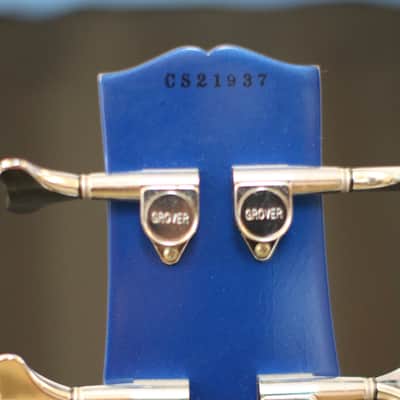 Gibson Custom Shop Les Paul Bass 2002 Blue and White image 3
