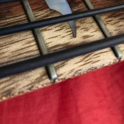 Roscoe Guitars LG-5 Custom 2004-2006 Burl myrtle body with Exhibition grade with bark inclusions Top image 6