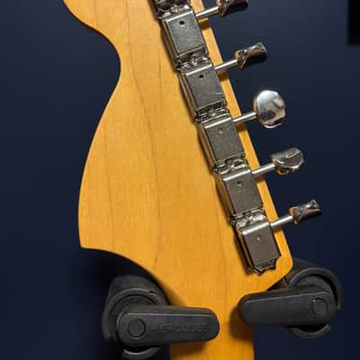 Fender JV Modified '60s Stratocaster 2022 - Present Olympic White w/ Hardshell case image 6