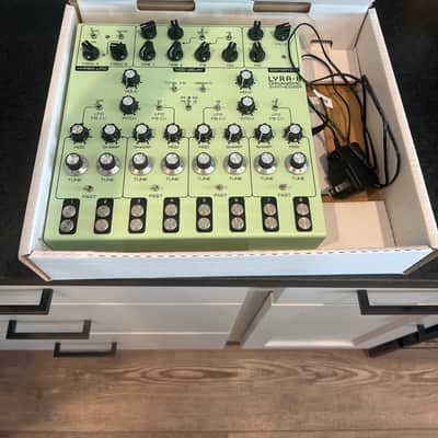 Soma Laboratory Lyra-8 - Green image 5
