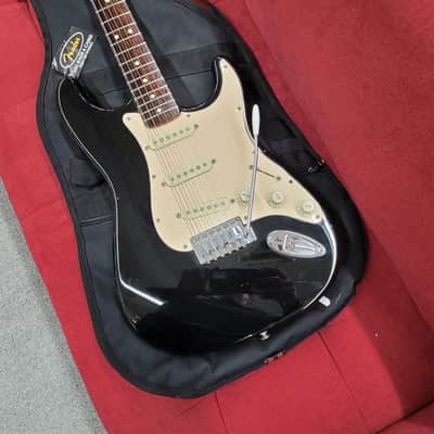 Fender "Squier Series" Standard Strat MIM with Bag 1994 - Black image 2