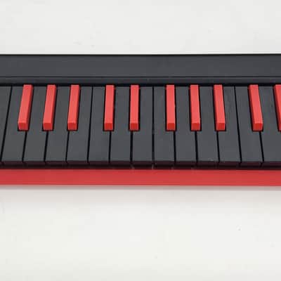 Korg MicroKEY-37 2010's - Black and Red imagen 2