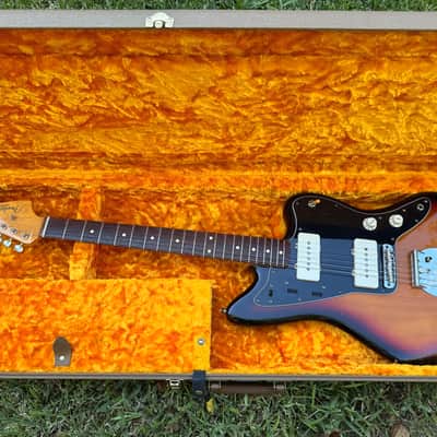 Fender American Vintage '62 Jazzmaster 2000 - 2012 - 3-Color Sunburst image 9
