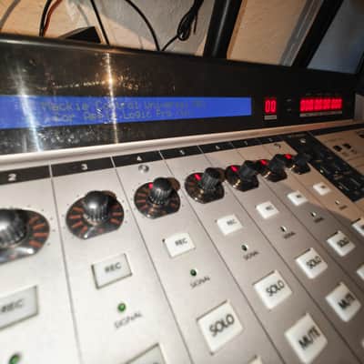 Mackie MCU Pro Universal DAW Control Surface 2008 - Present - Gray image 2