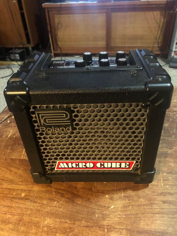 Roland Micro Cube 2-Watt 1x5" Guitar Combo 2004 - 2014 - Black image 1