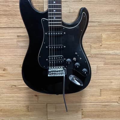 Memphis 302B Strat Style HSS electric guitar 1980's 1990's - Black- 6lbs 11oz image 5
