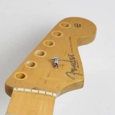 2002 Vintage Fender Stratocaster American Standard Maple Neck USA image 9