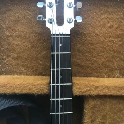 One Owner Kramer 450G + Original Case and Documentation image 3
