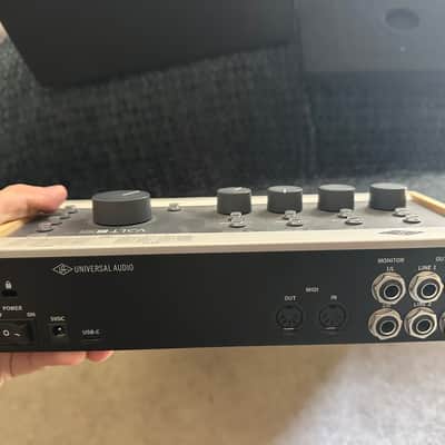 Universal Audio Volt 476P USB-C Audio Interface 2022 - Present - Tan / Gray image 4